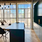 Exclusive In Heart Of Town Апартаменты Таллин