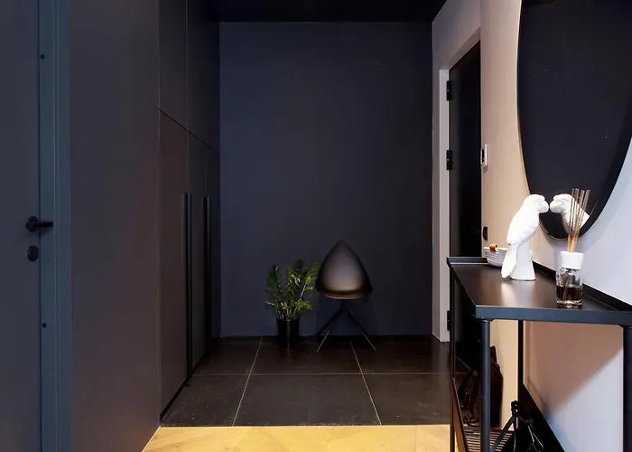 Exclusive In Heart Of Town Appartement *