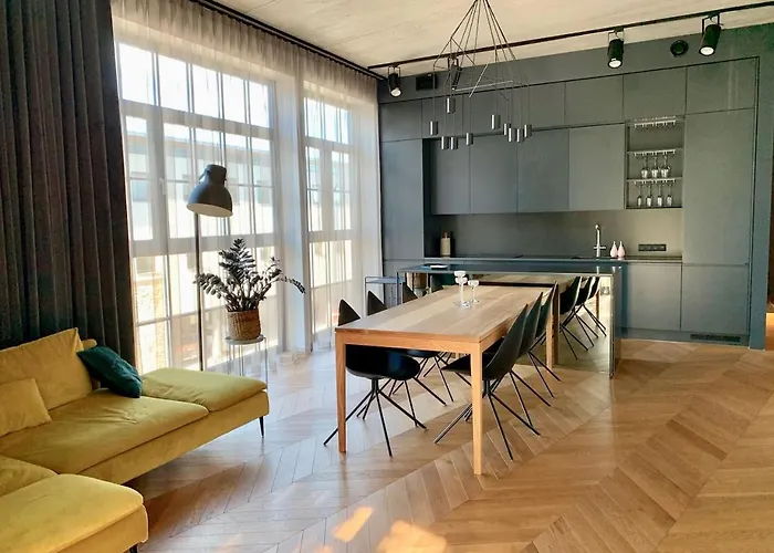 Exclusive In Heart Of Town Appartement *